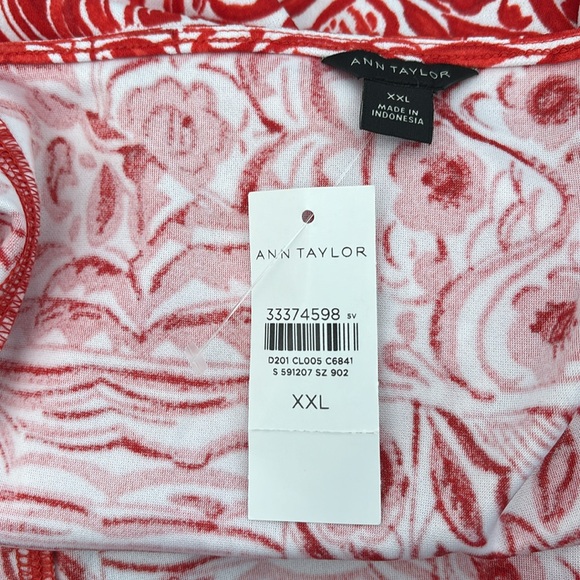 Ann Taylor top. Never worn - Picture 3 of 3